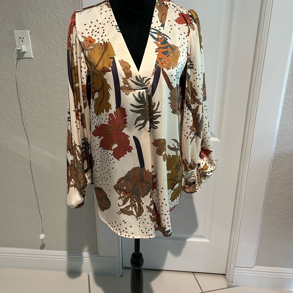 JODIFL Cream Floral V-Neck Blouse with Rust & Olive Accents